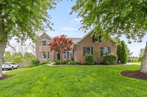 1319 Huntington Woods Rd, Zionsville, IN 46077