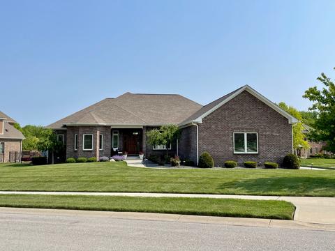 1720 Corral Ct, Greenwood, IN 46143