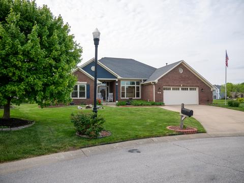 434 Mary Ct, Greenwood, IN 46142
