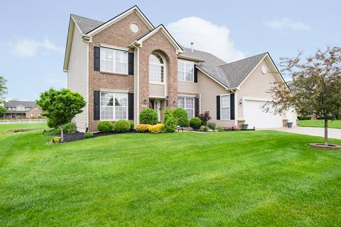 8620 Arailia Dr, Plainfield, IN 46168