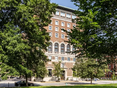 350 N Meridian St #704, Indianapolis, IN 46204