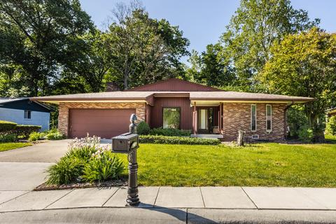 1907 Salem Sq, Indianapolis, IN 46227