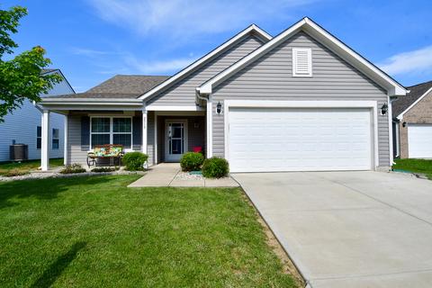2015 Red Oak Ct, Shelbyville, IN 46176