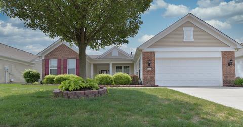 16207 Brookmere Ave, Fishers, IN 46037