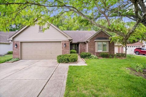 6367 Stratford Dr S, Fishers, IN 46038