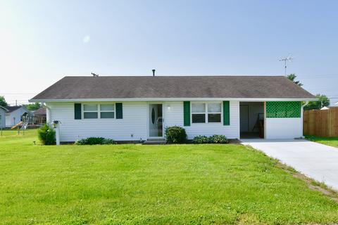 511 Sunset Dr, Edinburgh, IN 46124