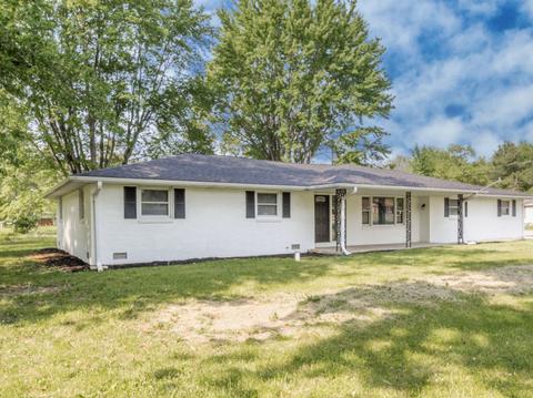 1976 E 1700 N, Summitville, IN 46070