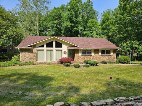 750 Valley Dr, Martinsville, IN 46151