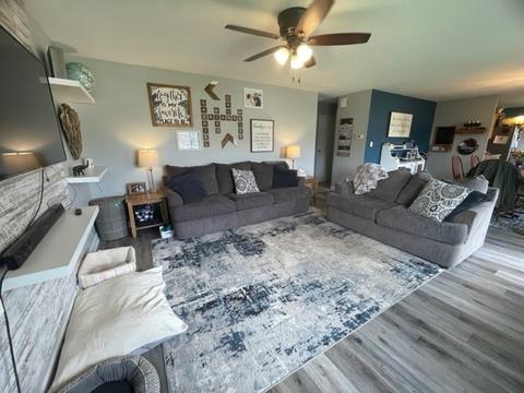 2914 Streamside Dr, Columbus, IN 47203 photo 4