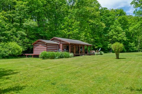 4695 Helms Rd, Nashville, IN 47448
