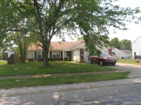 1527 Cottonwood Dr, Franklin, IN 46131