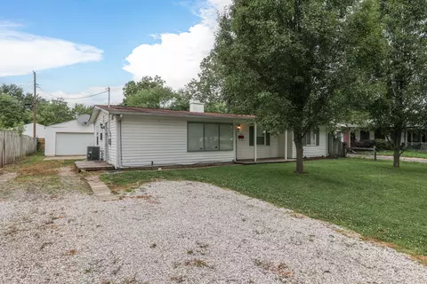 42 Lynwood Dr, Whiteland, IN 46184