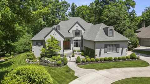 212 Ashbourne Dr, Noblesville, IN 46060