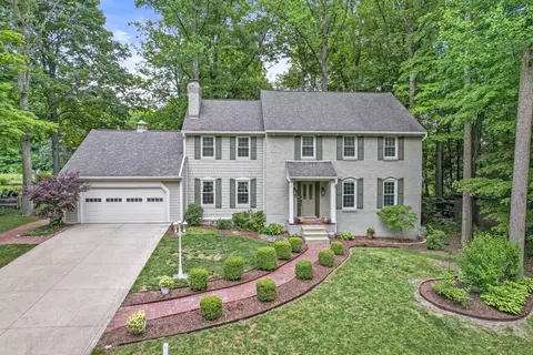 765 Sugarbush Dr, Zionsville, IN 46077
