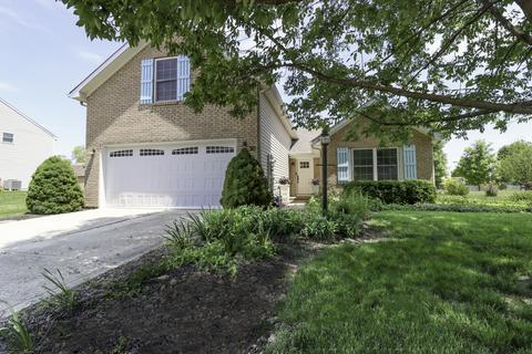 30 E Quail Wood Ln, Westfield, IN 46074