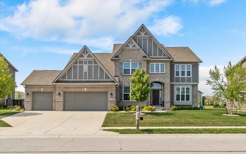 2450 Stonehaven Dr, Avon, IN 46123