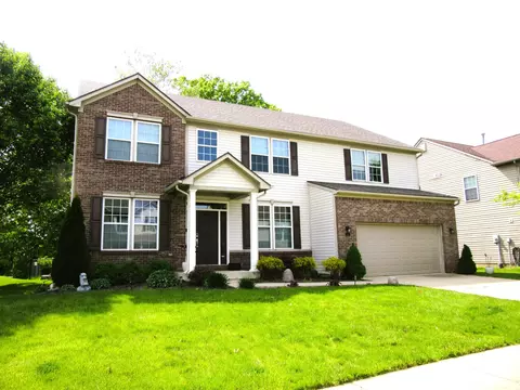 1599 Old Thicket Ct, Greenwood, IN 46143