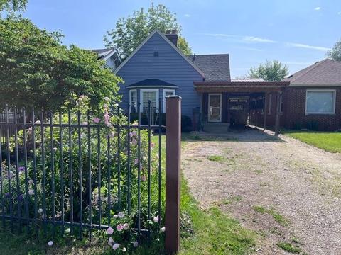 1827 W Kessler Blvd North Dr, Indianapolis, IN 46222