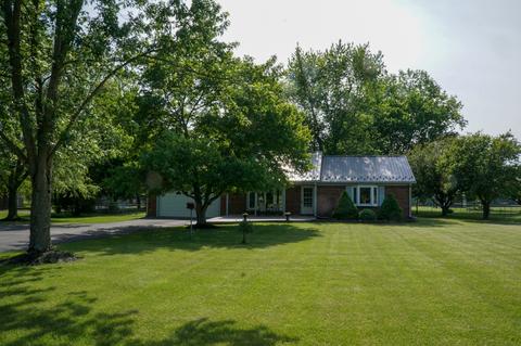 4297 Gibbs Rd, Danville, IN 46122