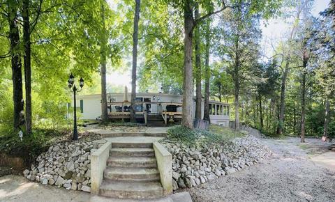 8354 N Old Forestry Rd, Salem, IN 47167
