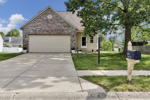 10281 Carmine Dr, Noblesville, IN 46060