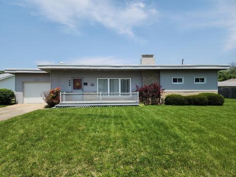 148 W Harrison St, Seymour, IN 47274