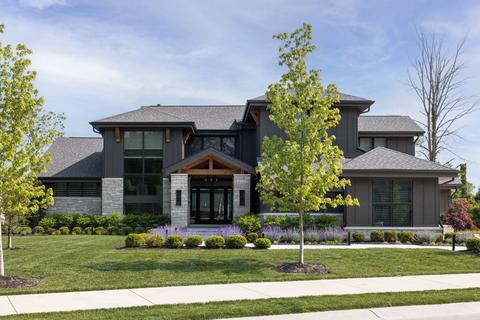 10875 Barrington Way, Zionsville, IN 46077