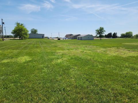 300 Blk Thompson Rd, Seymour, IN 47274