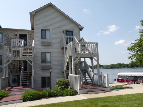 102 Clarendon Dr #316, Noblesville, IN 46062