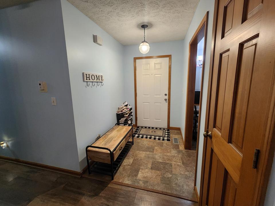  103 Justin Dr, Mooresville, IN 46158 photo 2