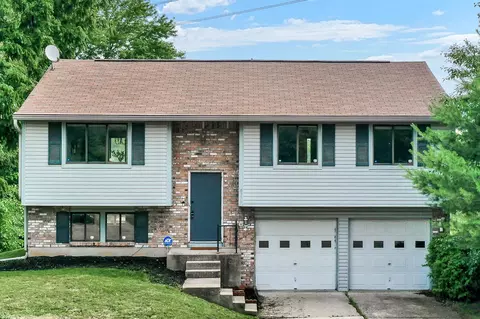 8119 Bison Ct, Indianapolis, IN 46268