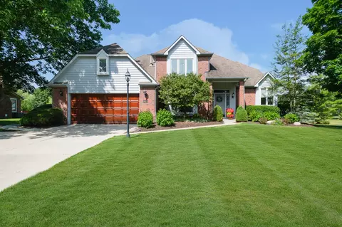 8680 Promontory Rd, Indianapolis, IN 46236