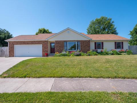 2515 Cedar Ridge Dr, Columbus, IN 47201