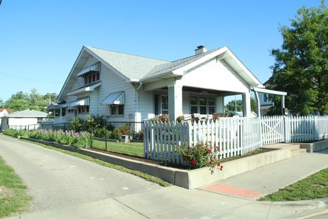 118 N East St, Greenfield, IN 46140