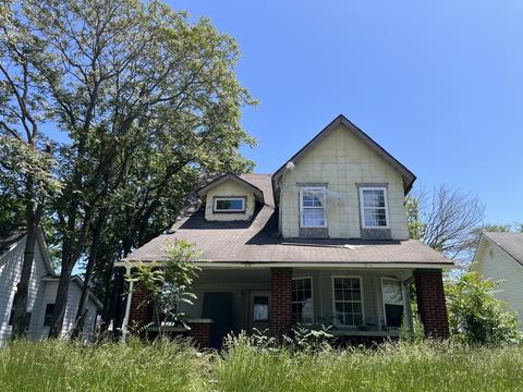 1708 S Mulberry St, Muncie, IN 47302