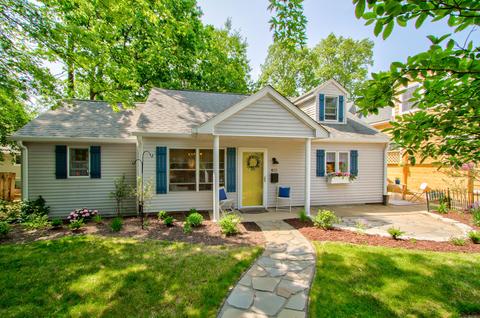 815 W Plum St, Zionsville, IN 46077