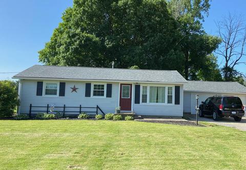 195 Robb Hill Rd, Martinsville, IN 46151