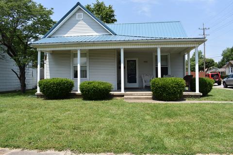 402 7th St W, Seymour, IN 47274