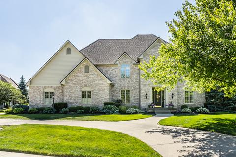 12577 Chyverton Cir, Carmel, IN 46032