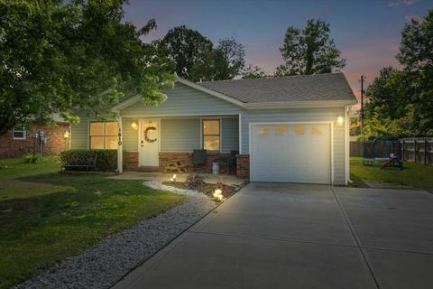 1610 Plantation Dr, Martinsville, IN 46151