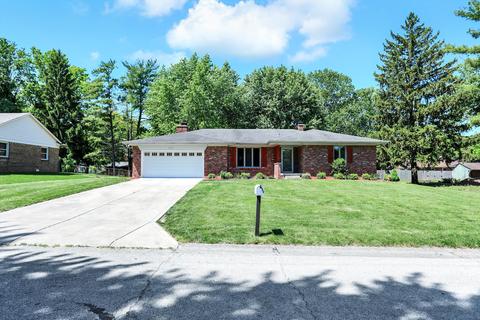 934 Dreamy St, Greenwood, IN 46142