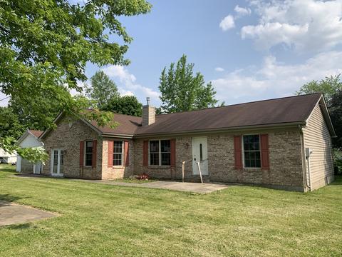 607 Westwood Dr, Lynn, IN 47355