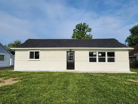 452 Park Dr, Greenwood, IN 46143