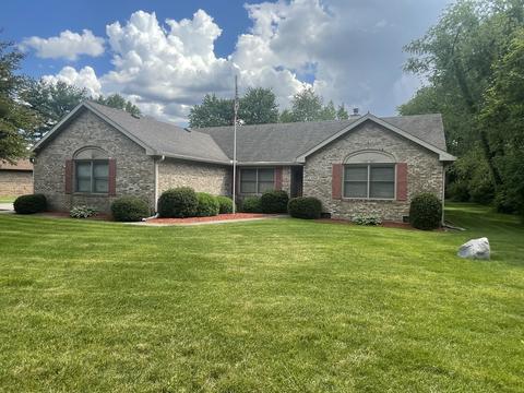 4669 Woodscliff Cir, Anderson, IN 46012