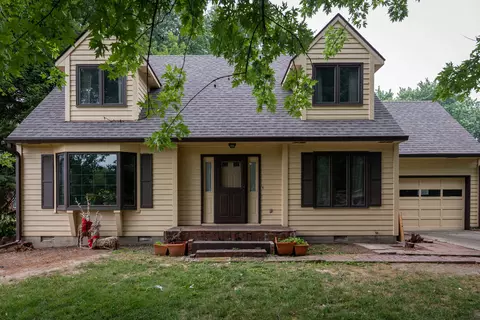 1623 Midland Dr, Franklin, IN 46131