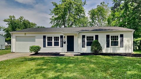 827 School St, Greenfield, IN 46140