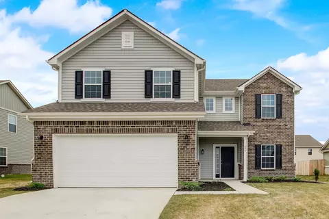 884 Declaration Dr, Pittsboro, IN 46167