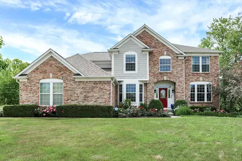 11728 Sweeping Ridge Dr, Zionsville, IN 46077