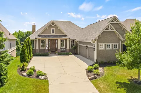 11507 Golden Willow Dr, Zionsville, IN 46077