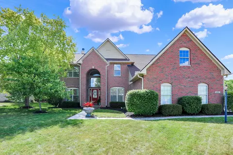4300 Chase Cir, Zionsville, IN 46077